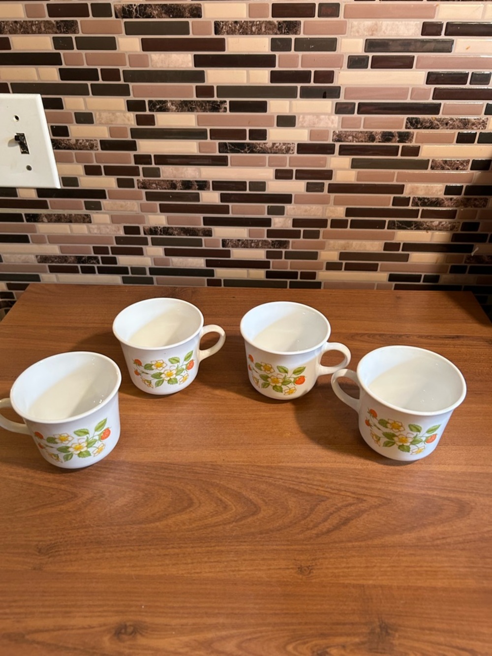 Corelle Strawberry Sundae Mugs- Set of 4